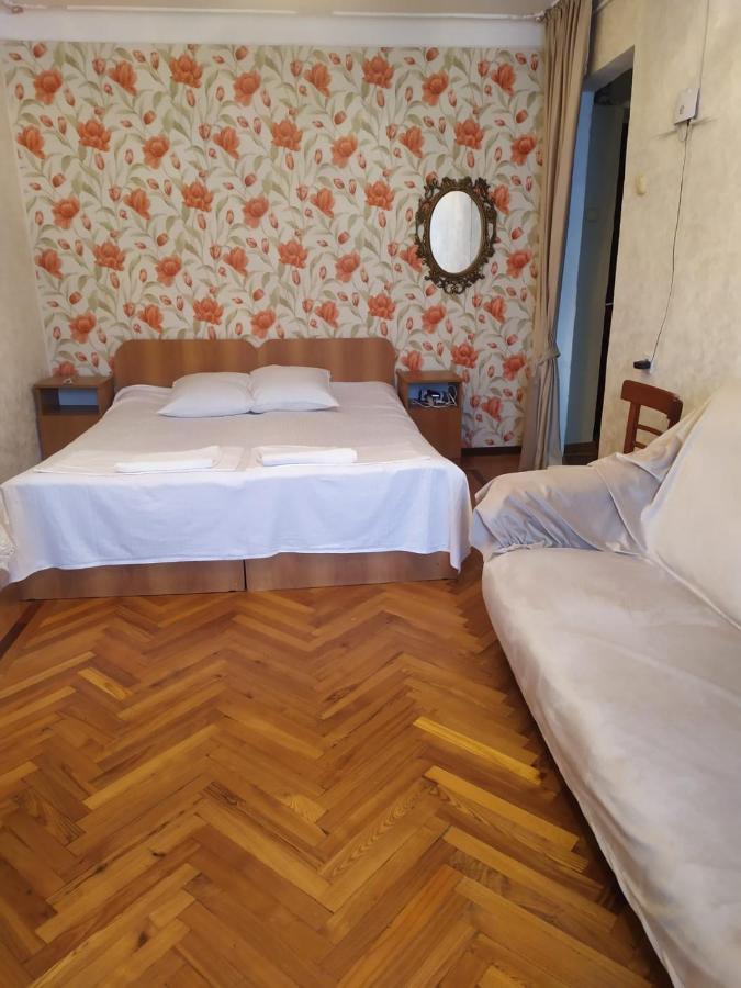 Квартира В Гаграх Apartment Exterior photo